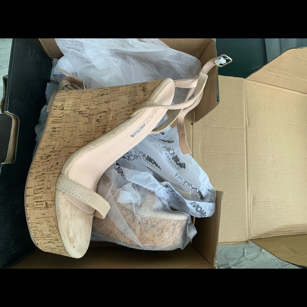 Fashion nova wedges
